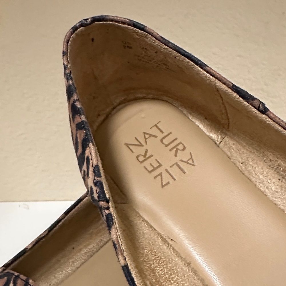 Naturalizer Leopard Pattern Flats - Picture 2 of 8